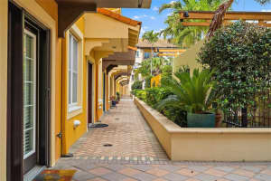 200 4TH AVENUE, ST PETERSBURG, FL 33701 Sold 08/07/23