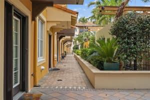 200 4TH AVENUE, ST PETERSBURG, FL 33701 Sold 06/23/23