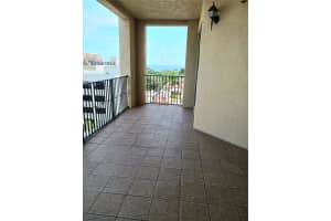300 Beach Dr NE, St. Petersburg, FL 33701, Sold 05/02/23