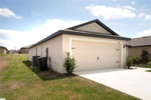 1383 SWAN LAKE CIRCLE, DUNDEE, FL 33838 Sold 07/03/23
