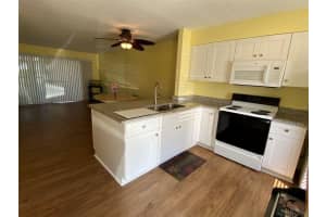 9124 OAKWOOD LN #9124, SEMINOLE, FL 33776 Sold 10/06/23