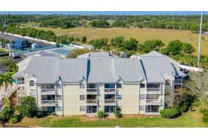 6908 STONES THROW CIRCLE, ST PETERSBURG, FL 33710 Sold 09/29/23
