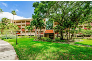 3062 EASTLAND BOULEVARD, CLEARWATER, FL 33761 Sold 05/17/23