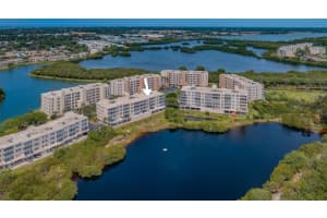 6475 Shoreline Dr, St. Petersburg, FL 33708, Sold 05/17/23