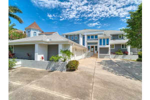 433 SAINT ANDREWS DRIVE, BELLEAIR, FL 33756 Sold 05/02/23