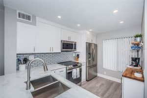 6285 BAHIA DEL MAR BOULEVARD, ST PETERSBURG, FL 33715 Sold 04/14/23