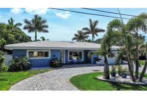 414 22ND AVENUE, ST PETERSBURG, FL 33705 Sold 09/18/23