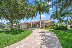 2000 ILLINOIS AVENUE, ST PETERSBURG, FL 33703 Sold 06/27/23