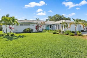 1725 TANGLEWOOD DRIVE, SAINT PETERSBURG, FL 33702 Sold 05/19/23
