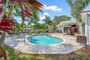 1725 TANGLEWOOD DRIVE, SAINT PETERSBURG, FL 33702 Sold 05/19/23