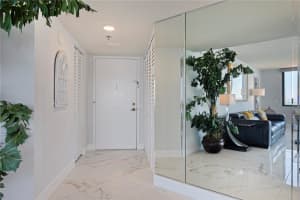 6372 PALMA DEL MAR BOULEVARD, ST PETERSBURG, FL 33715 Sold 06/14/23