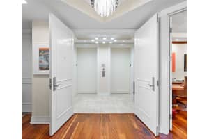 400 BEACH DRIVE, ST PETERSBURG, FL 33701 Sold 06/28/23