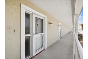 433 PAULA DRIVE, DUNEDIN, FL 34698 Sold 05/05/23