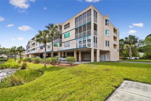 6205 SHORELINE DRIVE, ST PETERSBURG, FL 33708 Sold 06/30/23