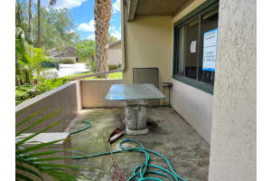 894 SUNRIDGE DRIVE, SARASOTA, FL 34234 Sold 10/05/23