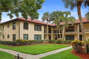 1008 HAMMOCK PINE BOULEVARD, CLEARWATER, FL 33761 Sold 10/18/23