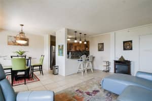 3315 58TH AVENUE, ST PETERSBURG, FL 33712 Sold 11/01/23