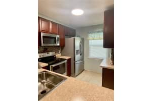 9144 OAKWOOD LANE, SEMINOLE, FL 33776 Sold 05/15/23