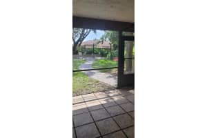 8419 SYLVAN WOODS DRIVE, SARASOTA, FL 34243 Sold 07/18/23