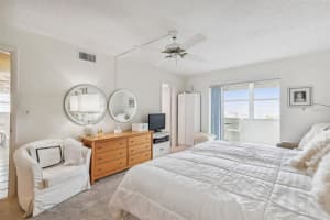 4775 COVE CIRCLE, ST PETERSBURG, FL 33708 Sold 08/14/23