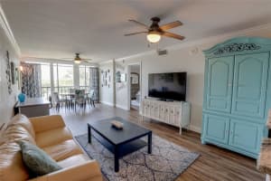1000 COVE CAY DRIVE, CLEARWATER, FL 33760 Sold 08/03/23