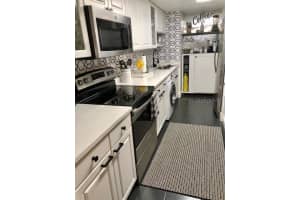 470 3RD STREET, ST PETERSBURG, FL 33701 Sold 07/03/23