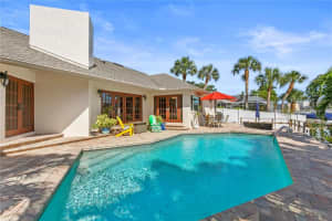 5952 SEABIRD DRIVE, GULFPORT, FL 33707 Sold 08/16/23