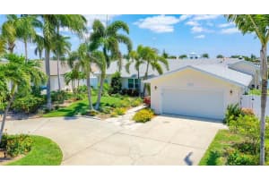 1236 79TH STREET, ST PETERSBURG, FL 33707 Sold 08/08/23
