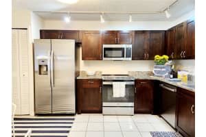 7600 SUN ISLAND DRIVE, SOUTH PASADENA, FL 33707 Sold 06/09/23