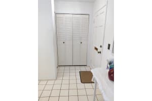213 BUTTONWOOD CIRCLE, SEMINOLE, FL 33777 Sold 10/11/23