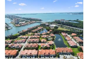 18 FRANKLIN COURT, ST PETERSBURG, FL 33711 Sold 06/20/23