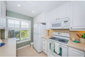6287 BAHIA DEL MAR CIRCLE, ST PETERSBURG, FL 33715 Sold 06/26/23