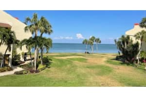 7530 SUNSHINE SKYWAY LANE, ST PETERSBURG, FL 33711 Sold 07/11/23