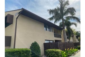 850 VILLAGE LAKE TERRACE, ST PETERSBURG, FL 33716 Sold 11/06/23
