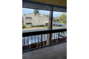 850 VILLAGE LAKE TERRACE, ST PETERSBURG, FL 33716 Sold 11/06/23