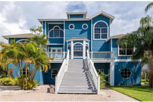 2104 Ketch Ct, Tarpon Springs, FL 34689, Sold 06/05/23