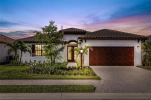 8020 CLEARWATER COURT, SARASOTA, FL 34241 Sold 08/25/23