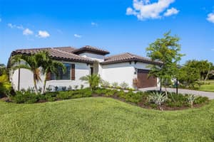8020 CLEARWATER COURT, SARASOTA, FL 34241 Sold 08/25/23