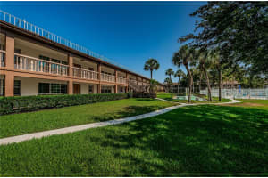 650 PINELLAS POINT DRIVE, ST PETERSBURG, FL 33705 Sold 07/14/23