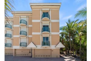 9898 GULF BOULEVARD, TREASURE ISLAND, FL 33706 Sold 06/26/23