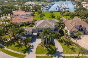 6318 PASADENA POINT BOULEVARD, GULFPORT, FL 33707 Sold 10/13/23