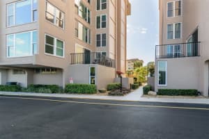 632 EDGEWATER DRIVE, DUNEDIN, FL 34698 Sold 09/07/23