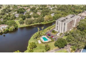220 BELLEVIEW BOULEVARD, BELLEAIR, FL 33756 Sold 09/19/23