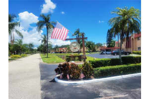 114 BUTTONWOOD CIRCLE, SEMINOLE, FL 33777 Sold 07/17/23