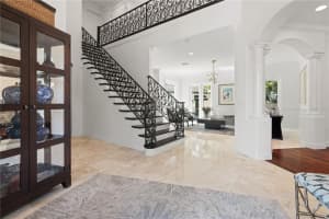 124 ESTADO WAY, ST PETERSBURG, FL 33704 Sold 08/19/24