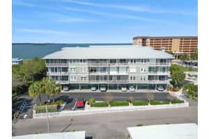 5 ISLAND PARK PLACE, DUNEDIN, FL 34698 Sold 07/28/23