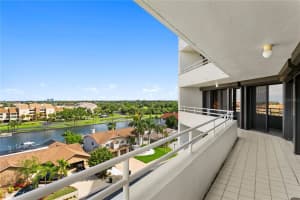 5950 PELICAN BAY PLAZA, GULFPORT, FL 33707 Sold 08/02/23
