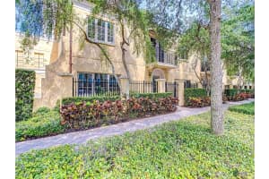 300 BEACH DRIVE, ST PETERSBURG, FL 33701 Sold 03/31/24
