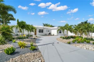 7974 1ST AVENUE, ST PETERSBURG, FL 33707 Sold 11/29/23