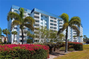 7 ELGIN PLACE, DUNEDIN, FL 34698 Sold 10/06/23